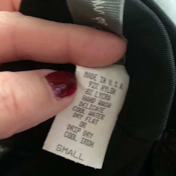 Reduced! Worn once! Long black and gold evening gown - Picture 7 of 7